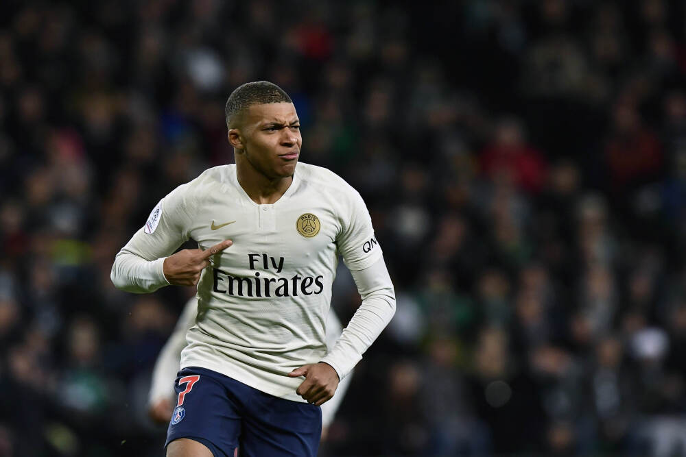 金融监管总局副局长周亮：持续深化内地与香港互联互通 发挥好香港“超级联系人”作用